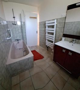 Maisons de vacances L-ancien pigeonnier - 5 personnes : photos des chambres