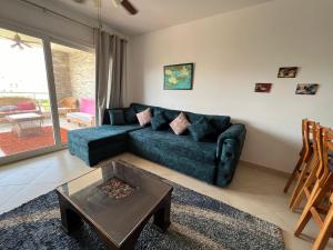 2BR Amwaj Fully AC Beach Haven