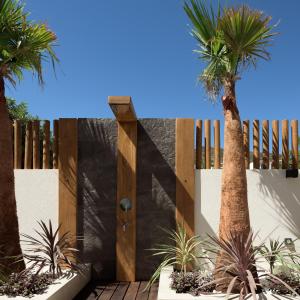 Sandy Shore Villa, Next to Beach, Dining & Shops, By ThinkVilla