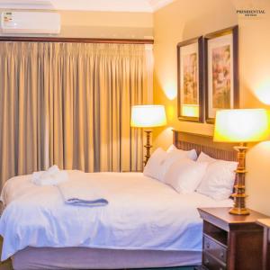 Superior Room facing Sea and Pool