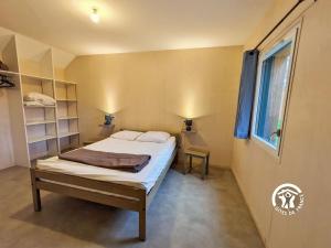 Maisons de vacances Chalet le Vairon (PMR) : photos des chambres