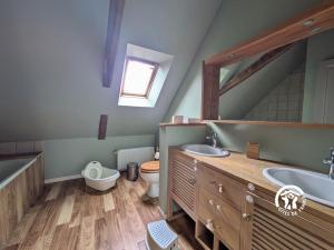 Maisons de vacances Le Moulin Renaud, 8 personnes : photos des chambres