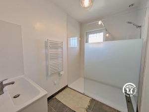 La maison de Sainte Suzanne, 5 pers