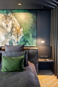 La Loge aux Loups, à 100 m du lac, piscine intérieure, sauna, cheminée, local skis vélos