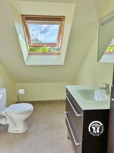 Maisons de vacances Gite de Montgiroux, jusqu-a 5-6 personnes : photos des chambres