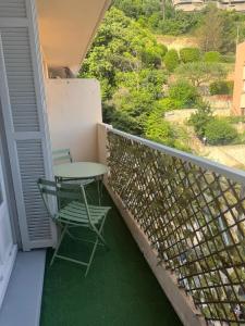 F2 lumineux 8 min à pieds de la plage