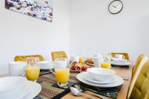 Candlefield house, contractors, business travelers, families, free parking
