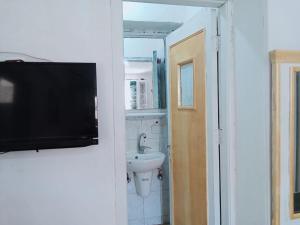 2B equipped basement chalet with 2 beds pool view green beach villa 114b