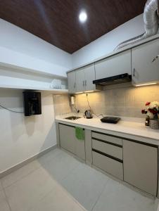 House of Kashi Homestay- Studio and Budget Rooms