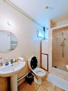 Chic apart with parking near Paris