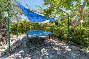 Alexandros Studios and Apartments