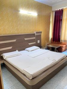 AASHIRWAD HOTEL