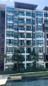 Светлые апартаменты Royal Lee