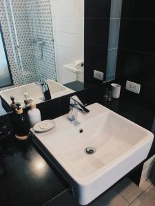 Светлые апартаменты Royal Lee