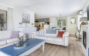 2 Bedroom Beautiful Home In Erm