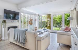 2 Bedroom Beautiful Home In Erm