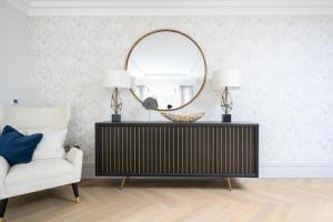 Luxury 3 Bed Penthouse with Large Terrace and Private Parking