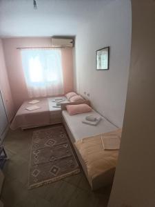 Pet Friendly Apartment Ground Floor