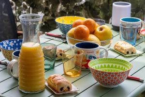 1-Br with Terrace Palm Beach Close to Beaches