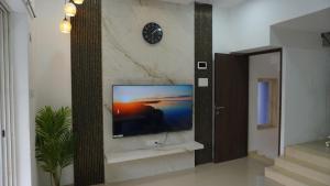 Taj Royal Villa With Private Turf and Heated Pool