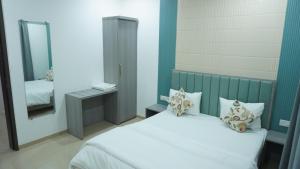 Taj Royal Villa With Private Turf and Heated Pool