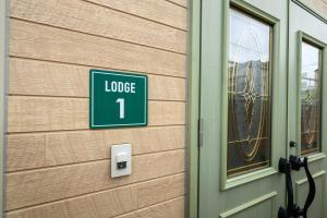 OKINAWA GREEN LODGE