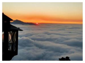 Hotel Hima-Aksh cottages In Sigri