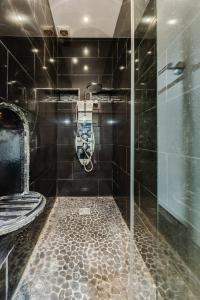 Le Reflet Saint-Martin - gare du Nord et de lEst