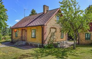 Nice Home In Gärds Köpinge