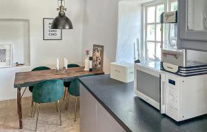 Stunning Home In Slite With Wifi - S42725