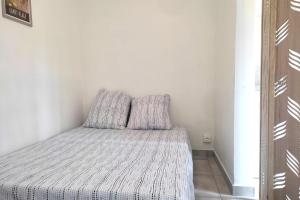 Bright studio 8 minutes walk from the beach