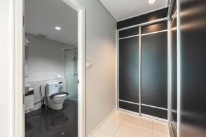 C205 4BR Pool, Mountain Views & Prime Location