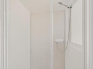 Chalets Chalet avec piscine pour 4 adultes-2 enfants : photos des chambres