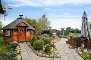 Country Idyll With Wilderness Bath And Sauna