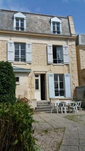 Maisons de vacances Spacious 19th century house : photos des chambres