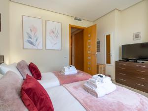 Golfer’s Paradise Spacious Apt in La Cala Golf Pass the Keys