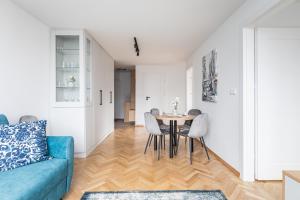 Family central spot by VAYA STAYS