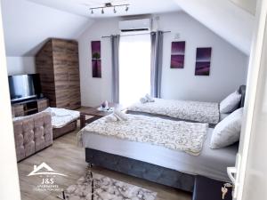J&S Apartments - Gornja Toponica
