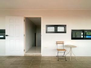 Ubon Hide Away - Brand New Private Villa - Walk to Lake - Pet Friendly