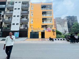 Hotel 7 Star Rohini Sector 20