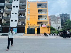 Hotel 7 Star Rohini Sector 20