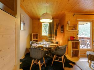 Appartement cosy à Méribel, 4-5 pers, proche centre - FR-1-565-39