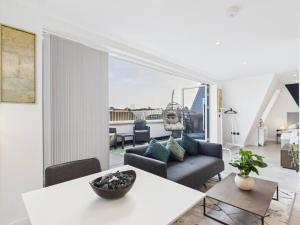 City View Penthouse - Couples Retreat