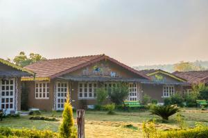 WOW STAYZ2 Pachmarhi Foothill Cottages