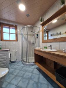 Ferienwohnung Schupfer - Free Parking, Seenähe & 5 Skigebieten