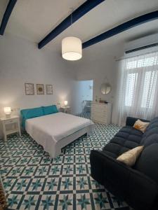 Sea-Side Maisonette