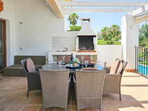 3 bedroom townhouse golf front, Miraflores