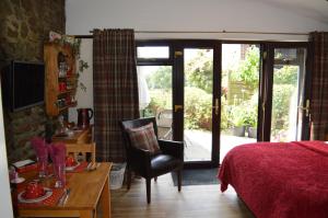 Double Room with Garden View room in Smithfield Farm Bed & Breakfast