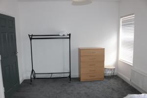 3-Bedroom House, with free parking