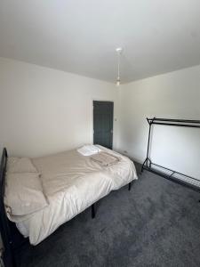 3-Bedroom House, with free parking